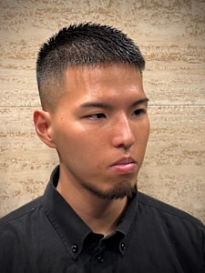 フェードベリーショート - ヒロ銀座ヘアーサロン 麻布乃木坂 六本木駅前店掲載