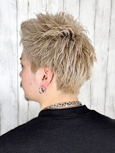 ハイトーンスパイキーショート - HIRO GINZA 池袋 サンシャイン通り店掲載