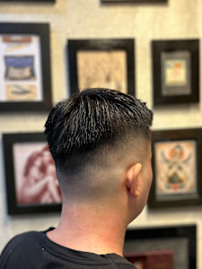 サイドパート - HIRO GINZA BARBER SHOP 横浜掲載