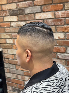 震災スキンフェード - HIRO GINZA BARBER SHOP 横浜掲載