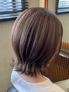 レイヤーボブ20代30代40代50代白髪ぼかしハイライト - sirena by artina 辻堂店掲載