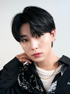 ダークアッシュ/ナチュラルヘア/毛流れセンターパート/韓国風 - Lond un Maison. 原宿【ロンド アン メゾン】掲載