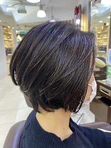 前下がりグラデーションボブ - QUARTER RESORT 神楽坂掲載