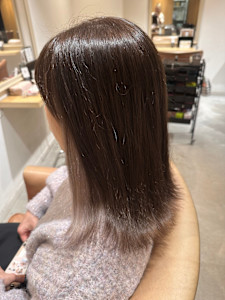 イヤリングカラー×ホワイトベージュ/インナーカラー - トリートヘアデザイン千葉店掲載