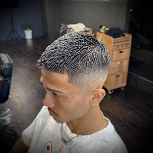 【クロップスタイル】 - Love&Hair Breit 関目掲載