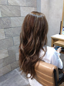 ハイライト×アッシュベージュ☆ - 半個室型美容室 Sourire 姪浜店掲載