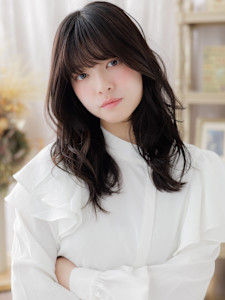 厚めバング顔回りレイヤーカット重めスタイル　韓国風巻き - COVER HAIR bliss【カバーヘア ブリス】大宮/大宮西口店掲載