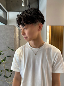 【takumi】メンズパーマ/フェザーパーマ/メンズヘア - MOON by KENJE掲載