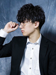 癖毛風パーマ ビジカジヘア - LIPPS hair 自由が丘【リップスヘアー】掲載