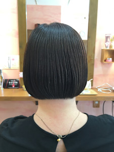 酸性縮毛矯正 - le paradis掲載