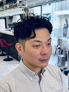 【40代 男性】ロンドンツーブロックパーマ（大宮/バーバー） - Graceful Barber London掲載