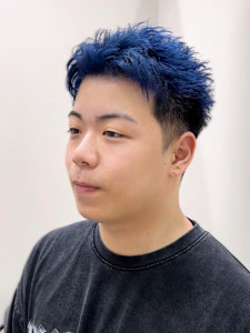 夏のブルーカラー - TAYA 天神店掲載