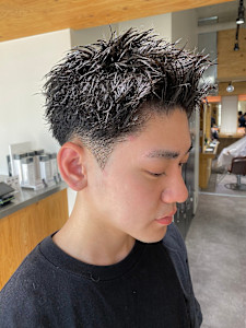 刈り上げスパイキーショートアップバングスパイキーショート - QOL villa mens salon 立川北口掲載