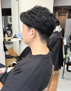 【30代40代メンズ・センターパート・ツーブロックショート】 - egerie掲載