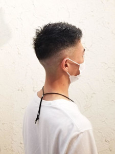 【Flor】*刈り上げフェード+スマートショート* - Flor 上大岡掲載