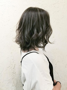 【Flor】*３DハイライトL+ アッシュグレージュ* - Flor 上大岡掲載