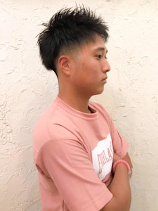 【Flor】*ツーブロック+ショートレイヤー* - Flor 上大岡掲載