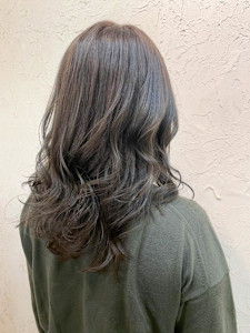 【Flor】*こなれセミディ+アッシュグレージュ* - Flor 上大岡掲載