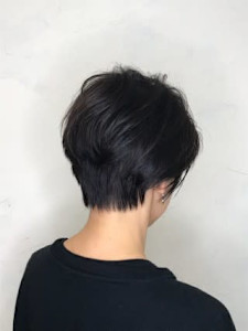 【Flor_上大岡】*黒髪ベリーショート+ヘルシーレイヤー* - Flor 上大岡掲載
