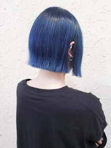 【Flor】*切りっぱなしボブ＋ネイビーブルー＊ - Flor 上大岡掲載