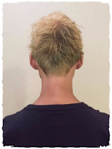 【Flor】*Wカラー×アップバング×ライムゴールド* - Flor 上大岡掲載