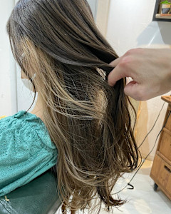 ミルクティーベージュ/インナーカラー/ロング - ACT 仙川店掲載