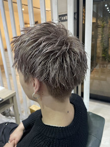 ツーブロック刈り上げアップバング/ミルクティーベージュ - ACT 三鷹店掲載