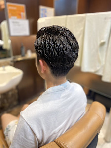 神田ビジネス - ヘアーモードキクチ 神田日銀通り店掲載