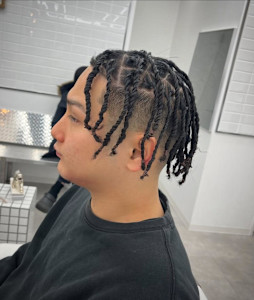 2ツイスト - DAMDEE TOKYO 心斎橋掲載