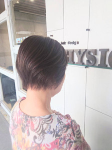 大人な女性のレイヤーカット - PHYSICS掲載