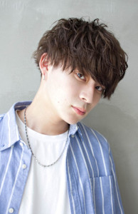 黒髪ナチュラルマッシュ/メンズ - SOURCE 堺東掲載