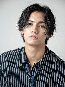 ラフウェーブセンターパート/メンズ - SOURCE 梅田掲載