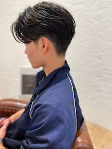 ナチュラルセンターパート - AUTHEN.HAIR掲載