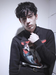 スパイキーショートブルーブラックフェザーパーマサーフカール - KOKO 本八幡掲載