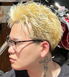 金髪スパイキーショート - MARLEY'S BAR BER 本店掲載