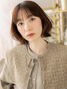 外ハネくびれカール切りっぱなしボブレイヤー　フェザーショート - COVER HAIR bliss【カバーヘア ブリス】志木/志木南口駅前店掲載