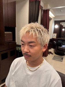 スパイキーショート - Barbering Method produce byヘアサロン大野掲載