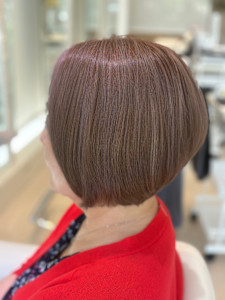 白髪ぼかしショートボブ