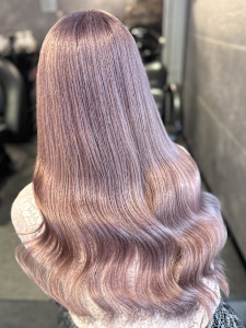 《鈴木茉奈》ピンクベージュ/ダブルブリーチ/大宮 - elu by lovis掲載