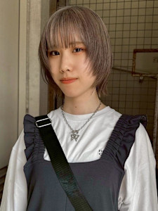 【asuna】ミルクティーグレー/グレージュ/ウルフ - MOON by KENJE掲載