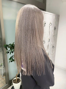 【rizu】ミルクティーカラー/ホワイトベージュ - MOON by KENJE掲載