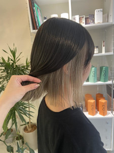 ぷつんとボブ × インナーカラー - ink by artefice 【インク バイ アルテフィーチェ】掲載