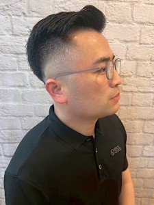 男力を上げる73分けフェード【新宿/理容室/バーバー】 - 銀座マツナガ 新宿パークタワー店掲載