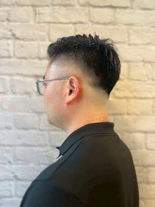 男力を上げる73分けフェード【新宿/理容室/バーバー】 - 銀座マツナガ 新宿パークタワー店掲載