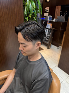 神田ビジネス - ヘアーモードキクチ 神田日銀通り店掲載