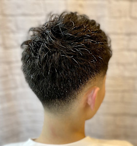 短髪 黒髪ショート ワイルドツーブロック ソフトモヒカン 社 - 銀座マツナガ 新宿パークタワー店掲載