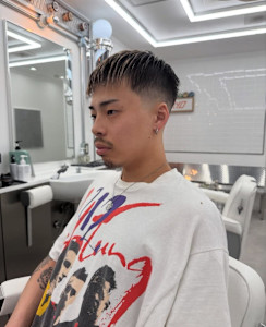 クロップ - DAMDEE TOKYO 心斎橋掲載