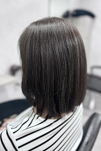 白髪染めでも透明感ボブ - newi 所沢掲載