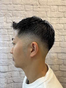 大人のスキンフェードカット - 銀座マツナガ 新宿パークタワー店掲載