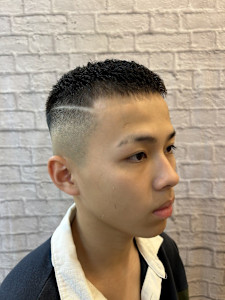 さっぱりボウズスキンフェード！！【新宿/理容室/バーバー】